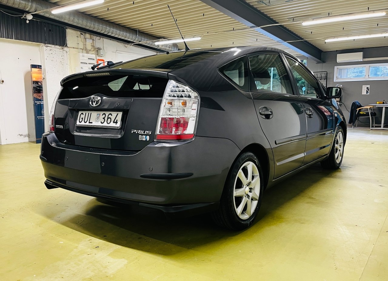 Toyota Prius 1.5 Hybrid 2008, bild 4/10