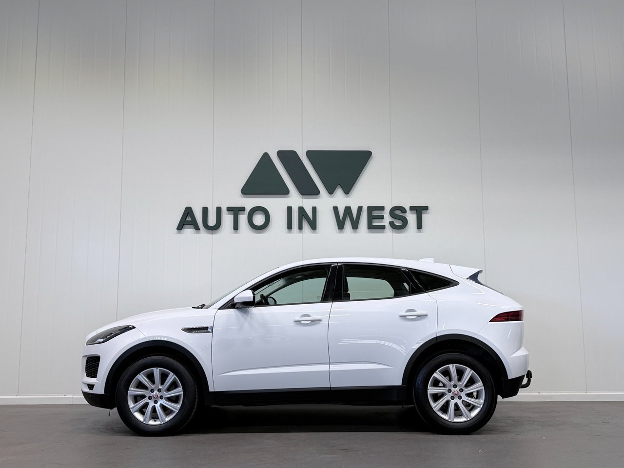 Jaguar E-Pace D150 2019, bild 3/10