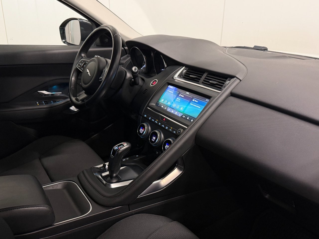 Jaguar E-Pace D150 2019, bild 7/10