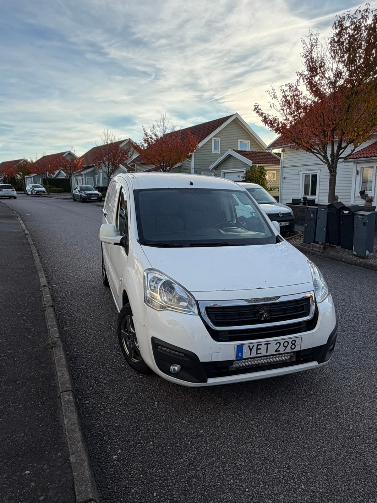 Peugeot Partner BlueHDi 100 2016, bild 2/6