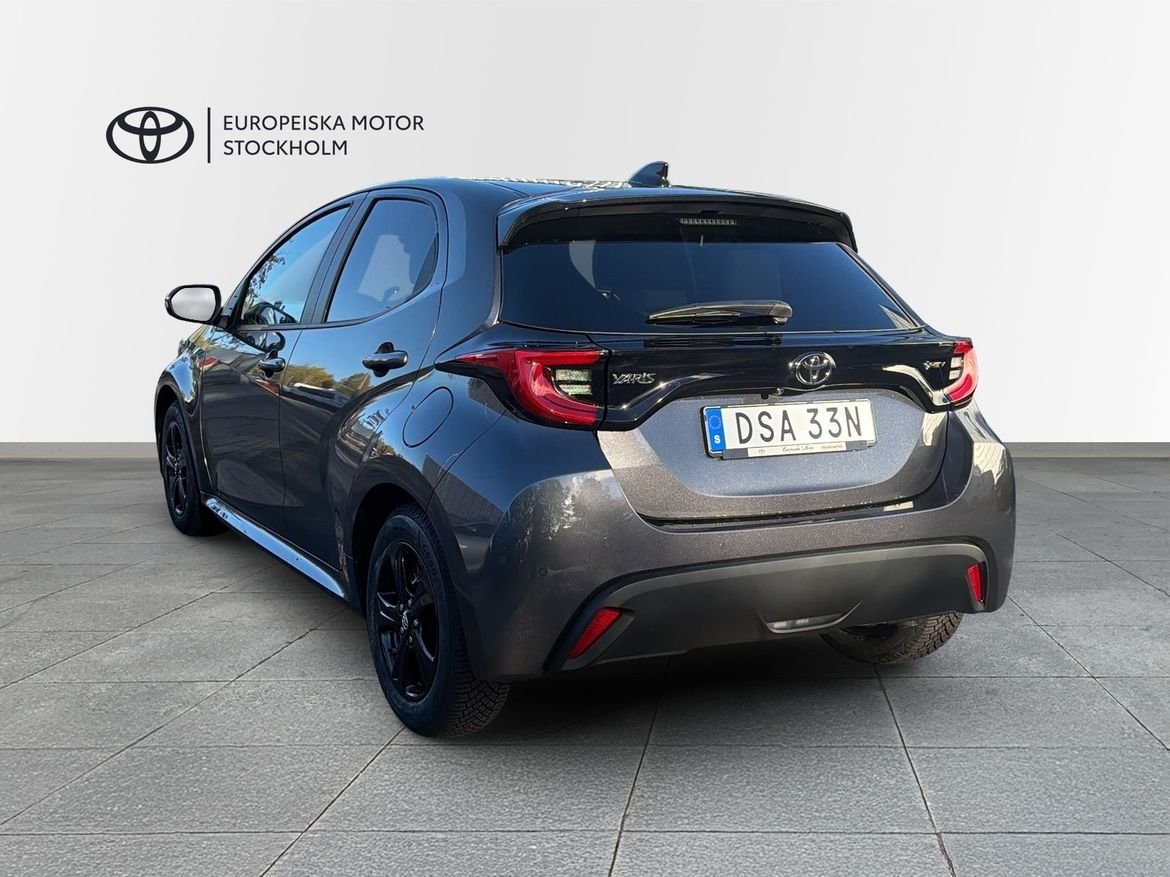 Toyota Yaris 1.5 Hybrid 116 Active Plus 2026, bild 2/10