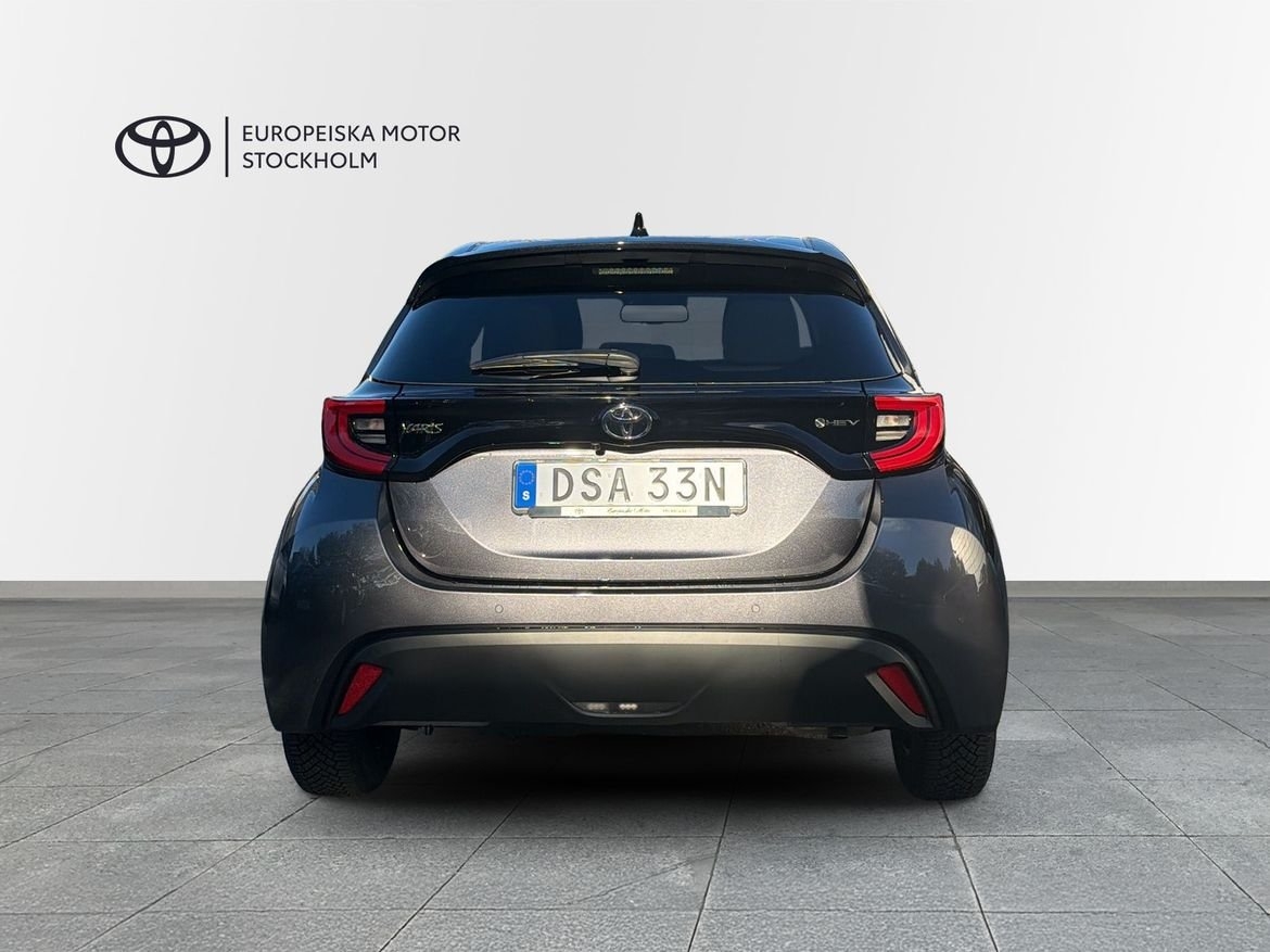 Toyota Yaris 1.5 Hybrid 116 Active Plus 2026, bild 4/10