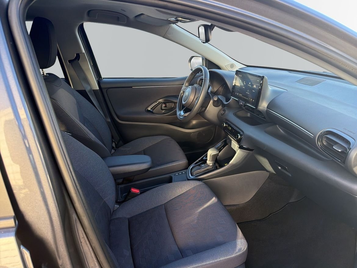 Toyota Yaris 1.5 Hybrid 116 Active Plus 2026, bild 6/10