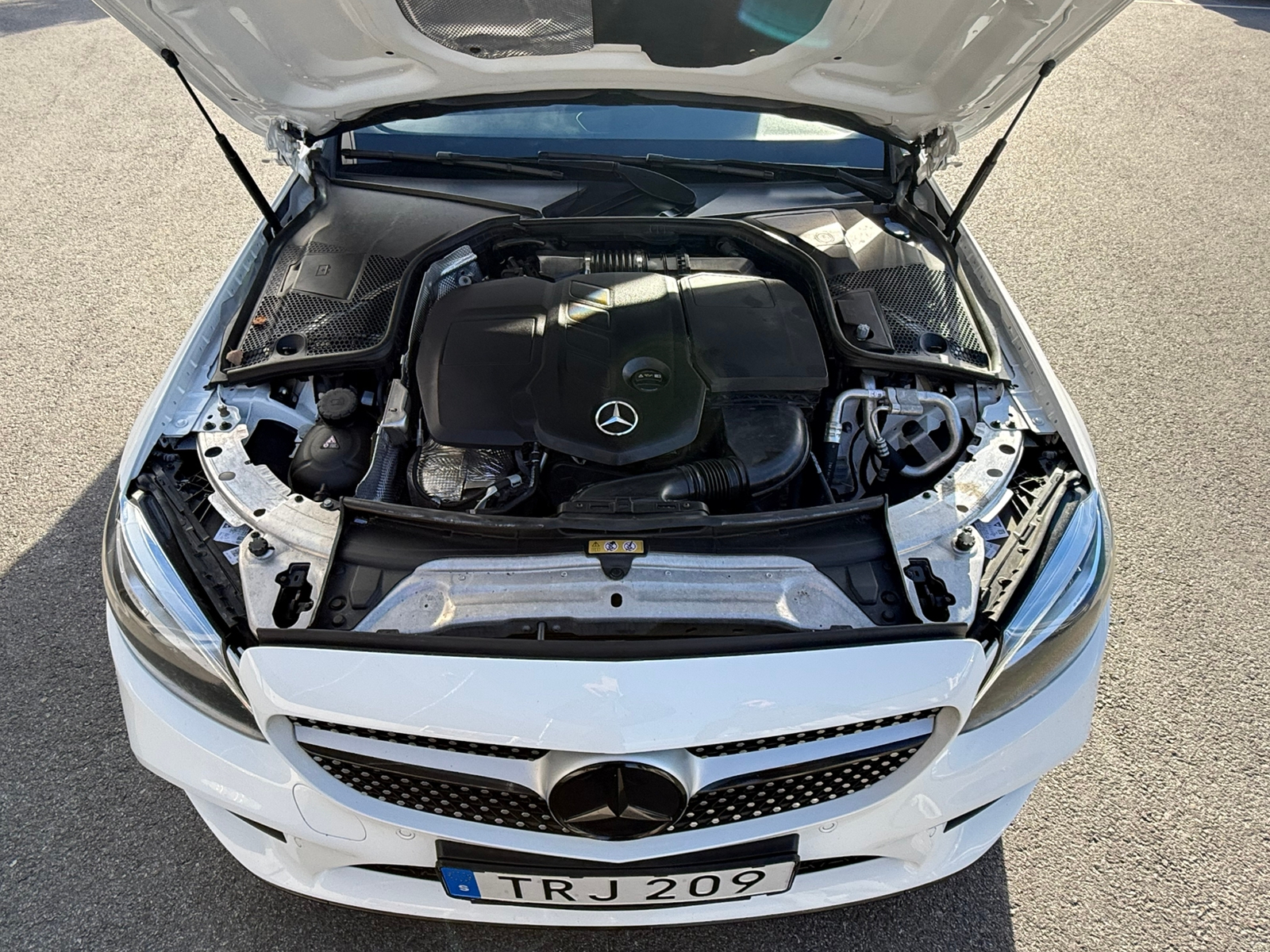 Mercedes-Benz 220 2019, bild 6/10