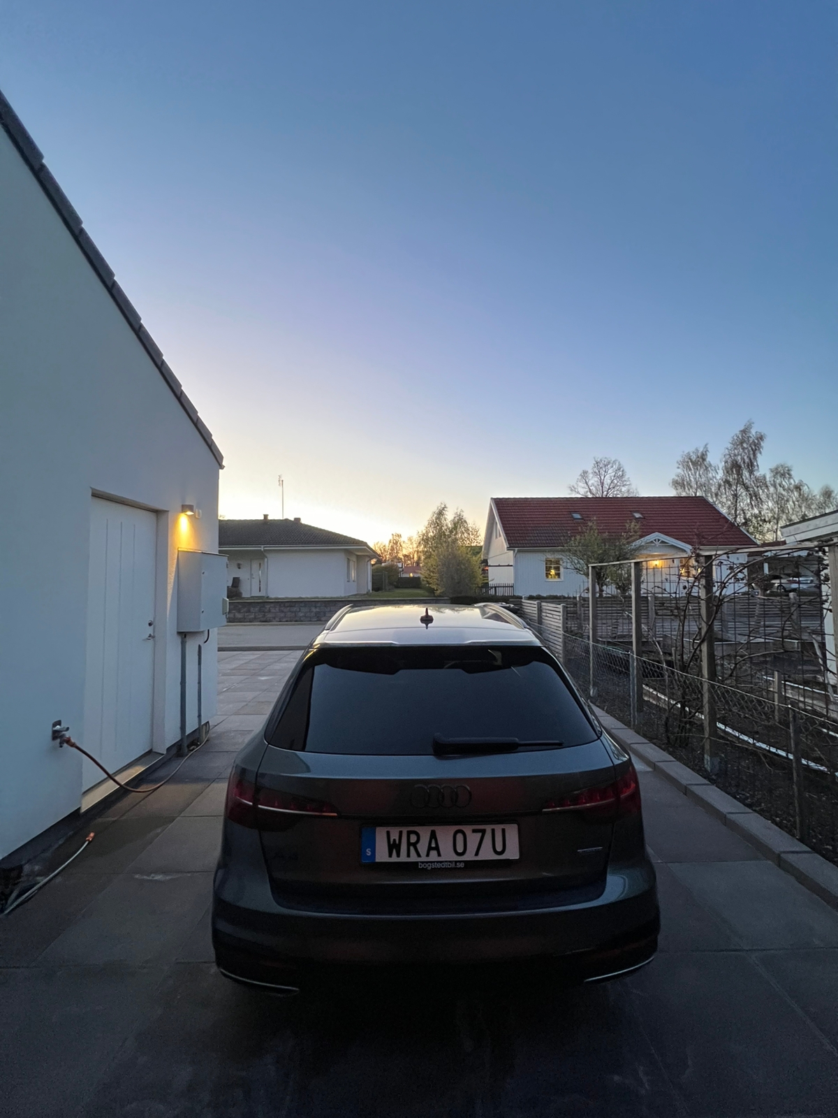 Audi A4 40 TFSI S line 2023, bild 2/5