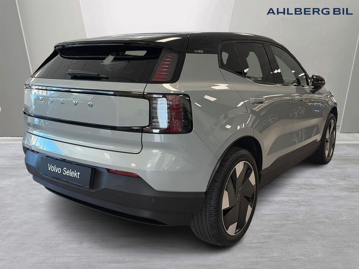 Volvo EX30 Extended Range Plus 2024, bild 5/10
