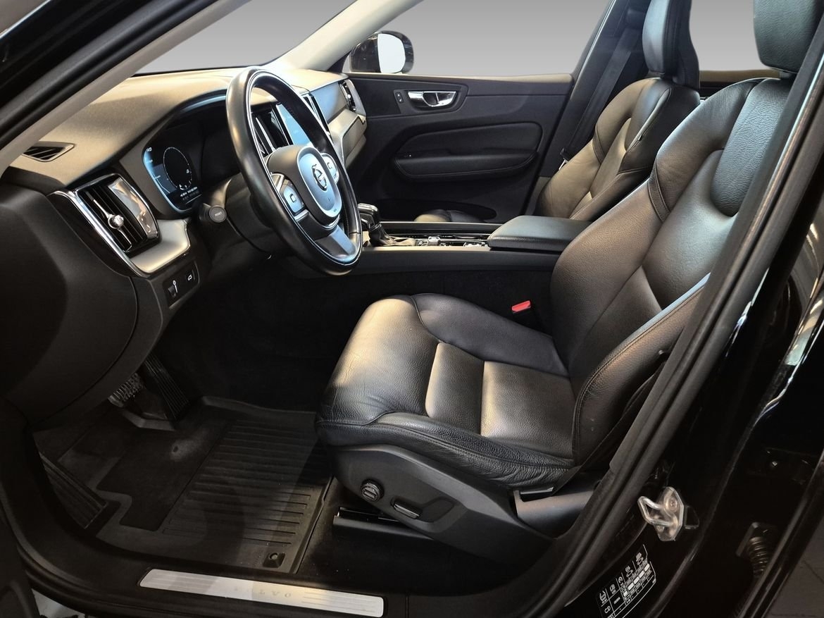 Volvo XC60 D4 Momentum Advanced 2019, bild 7/10