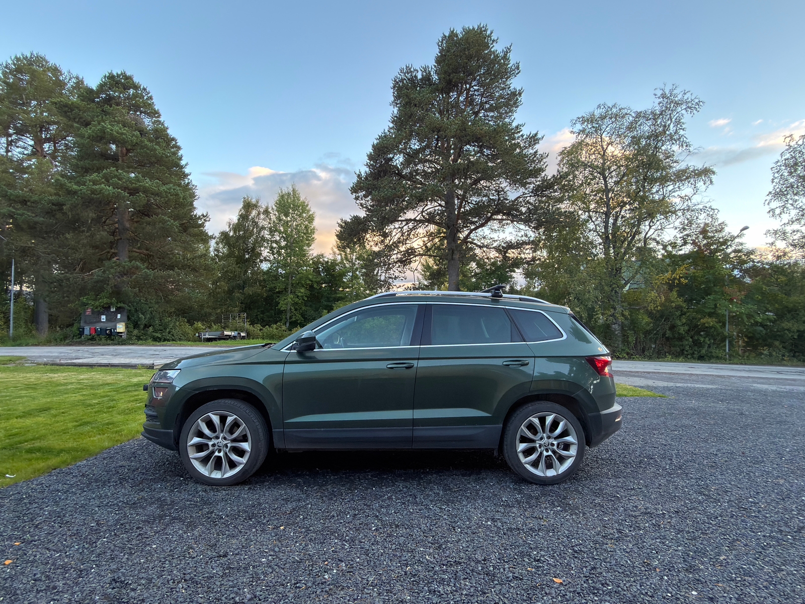Skoda Karoq 2.0 TDI SCR 2018, bild 2/10
