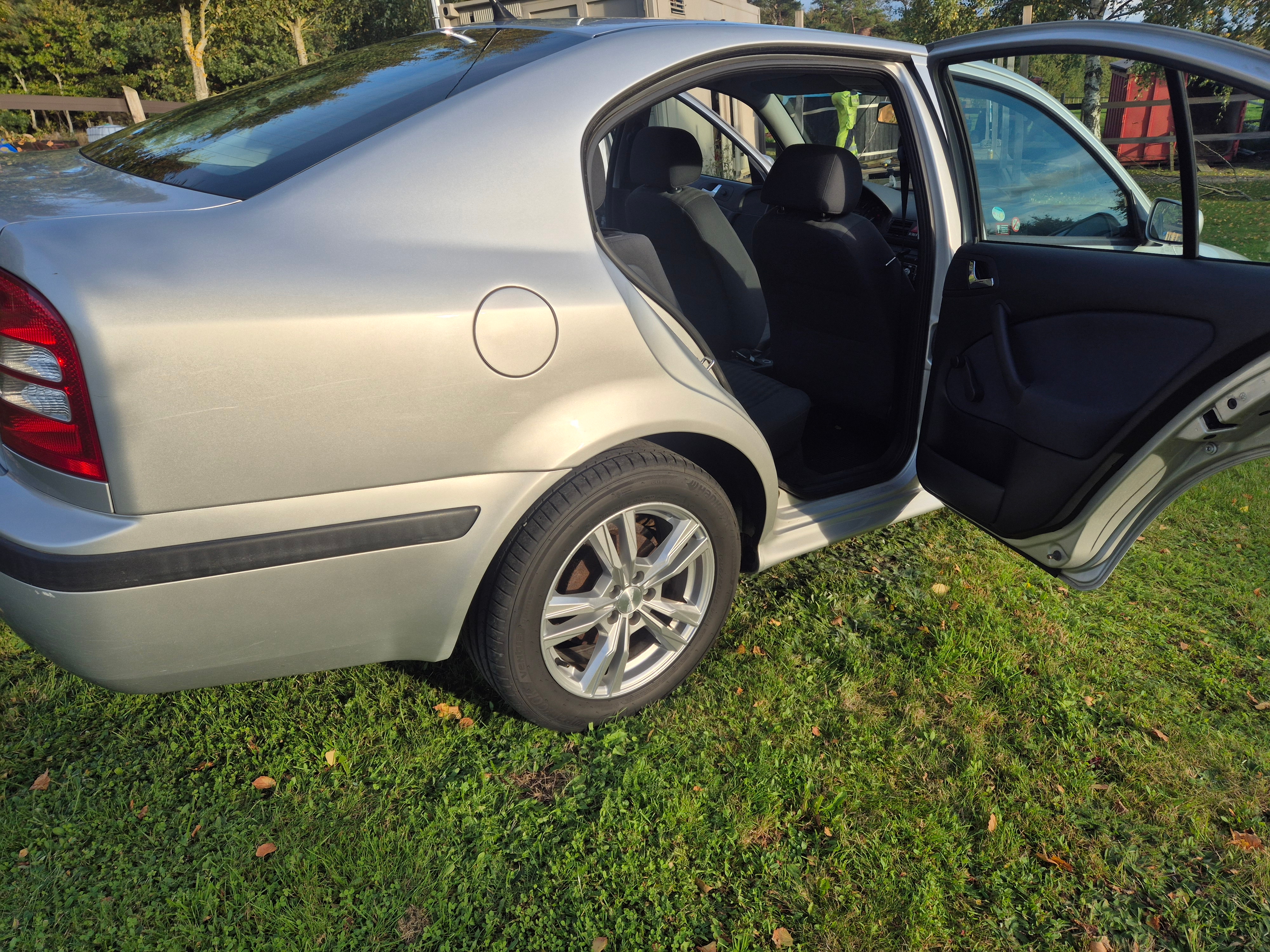 Skoda Octavia 1.6 Tour 2004, bild 4/10