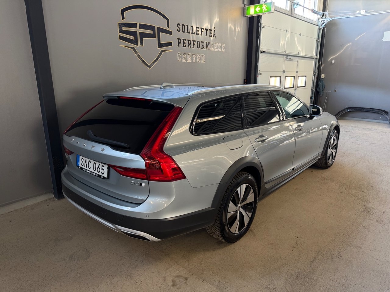Volvo V90 D4 Pro 2019, bild 3/10