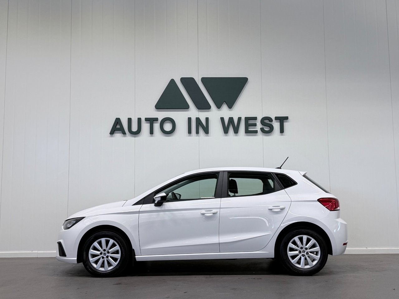 Seat Ibiza 1.0 TSI Comfort 2024, bild 3/10