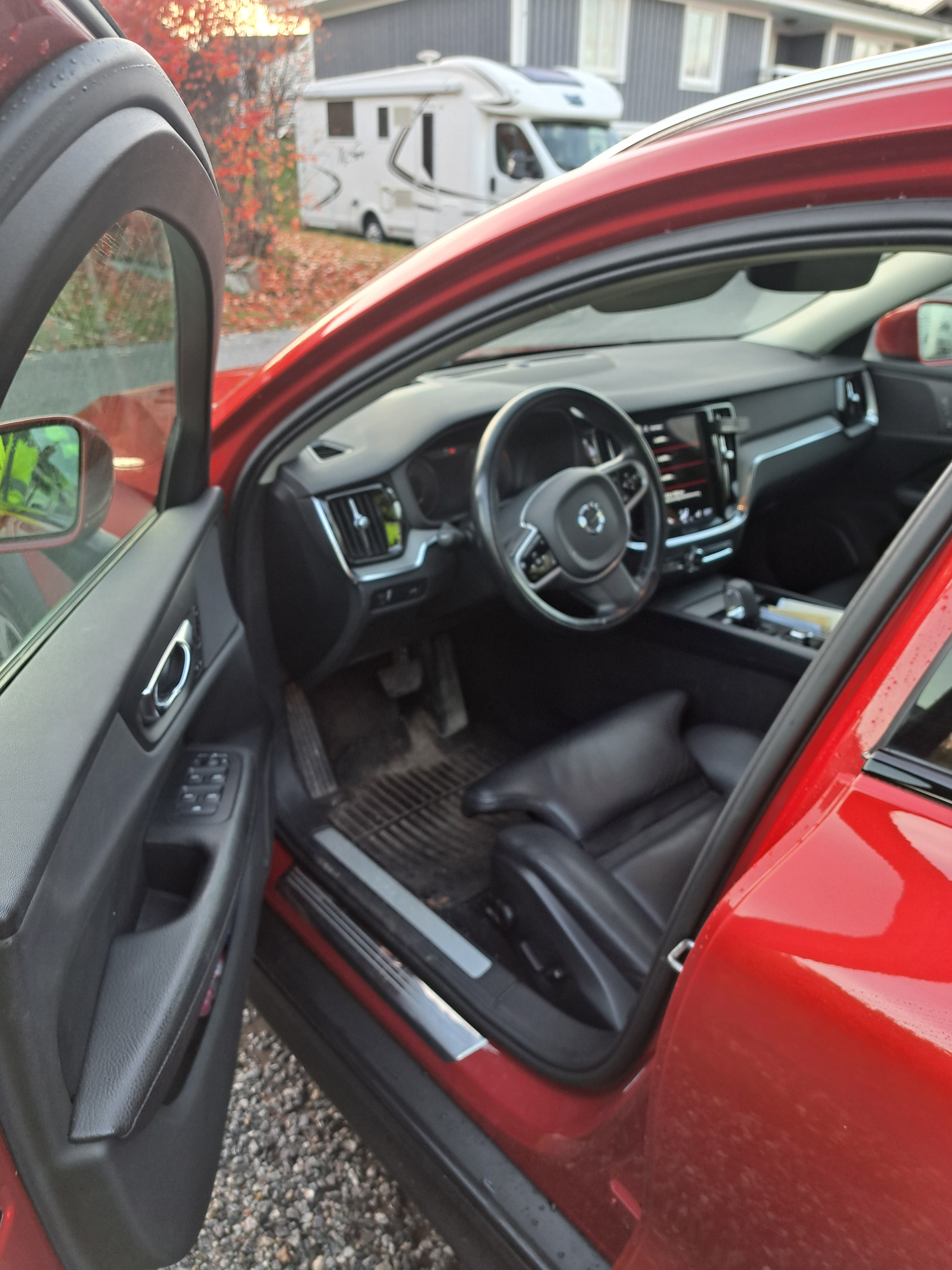 Volvo V60 B4 Diesel 2022, bild 2/5