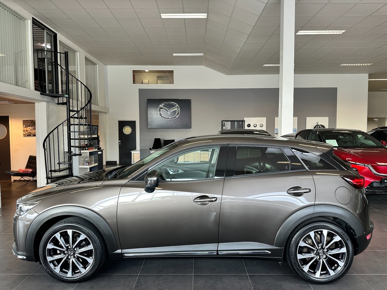 Mazda CX-3 2019, bild 2/10