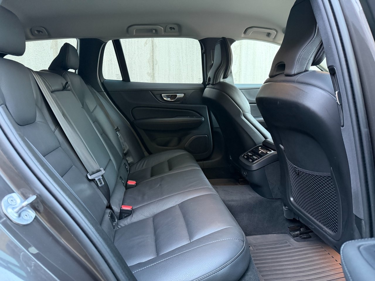 Volvo V60 B4 Diesel Plus 2023, bild 7/10
