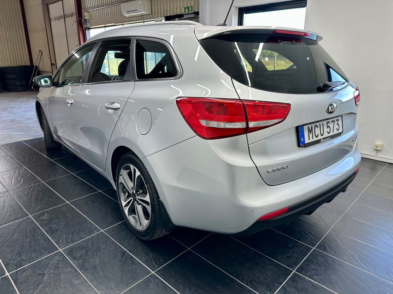Kia Ceed 1.6 CRDi 136 GT Line 2016, bild 6/10