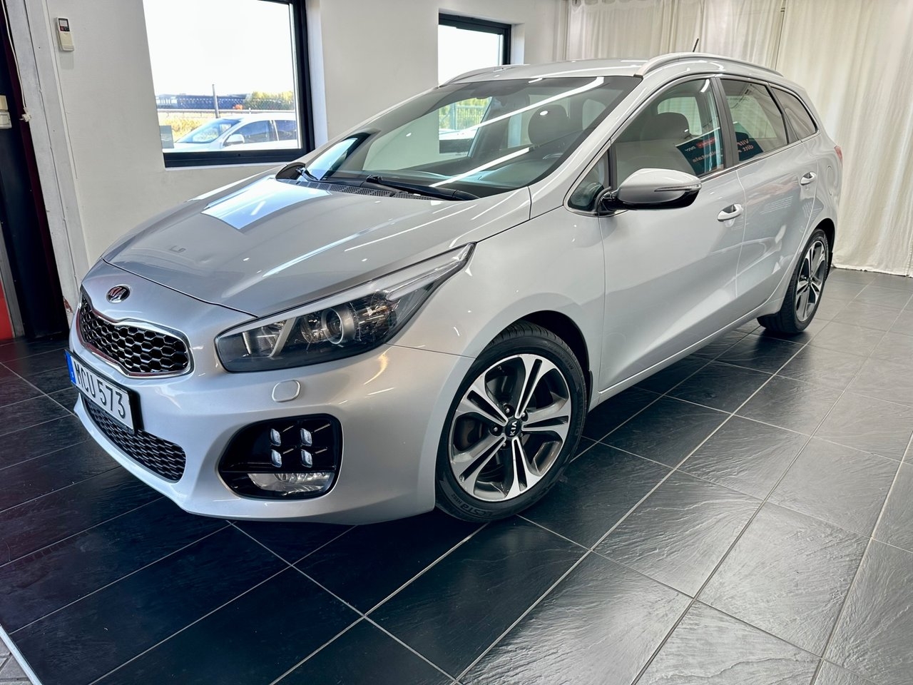 Kia Ceed 1.6 CRDi 136 GT Line 2016, bild 4/10