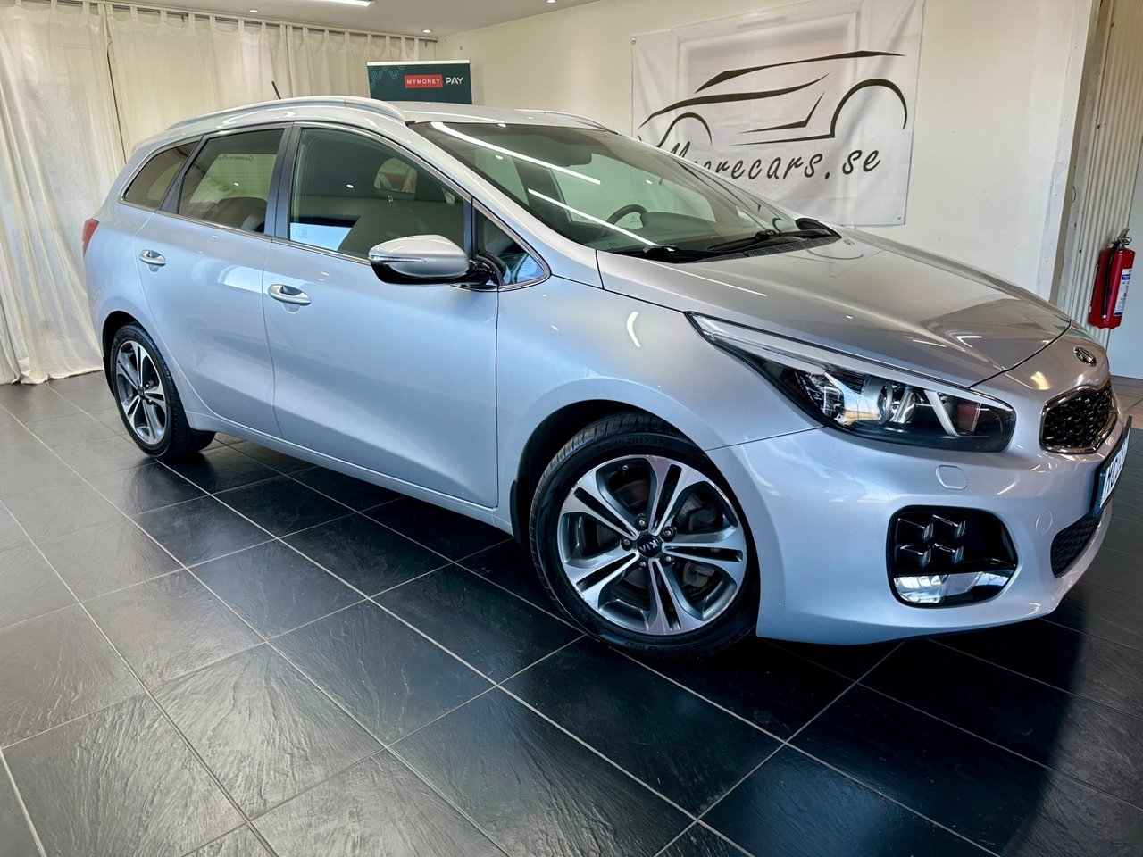 Kia Ceed 1.6 CRDi 136 GT Line 2016, bild 2/10