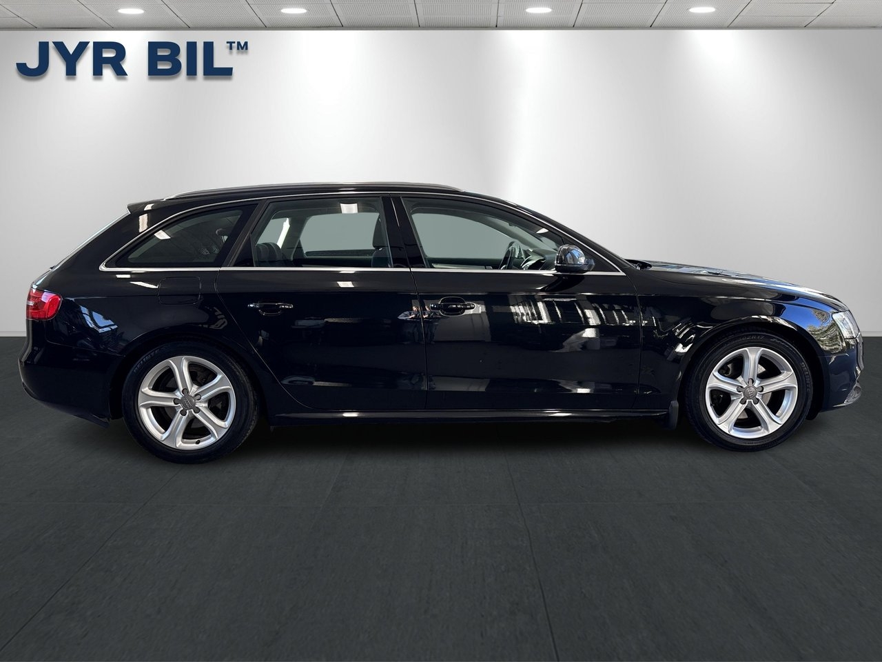 Audi A4 2.0 TDI 2014, bild 2/10