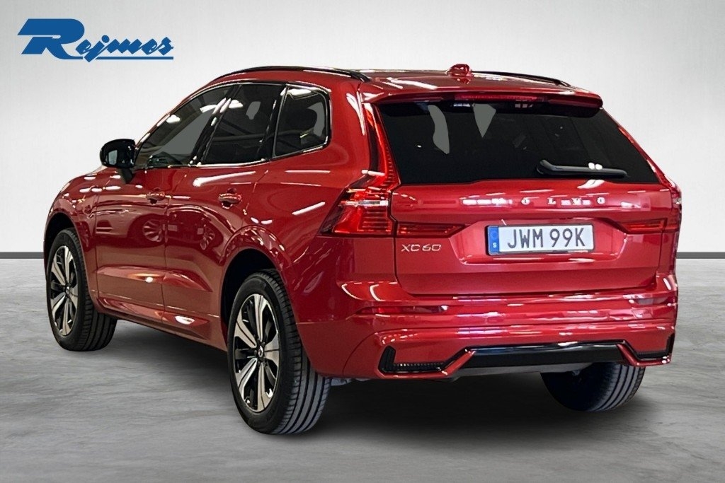 Volvo XC60 Plus Dark Edition 2024, bild 2/10