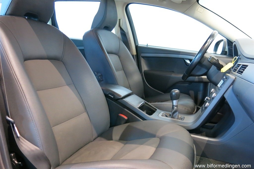 Volvo V70 2.0F Kinetic 2009, bild 7/10