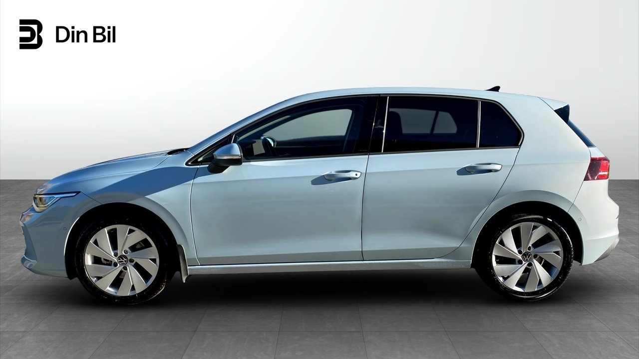 Volkswagen Golf 1.5 TSI 2026, bild 2/10