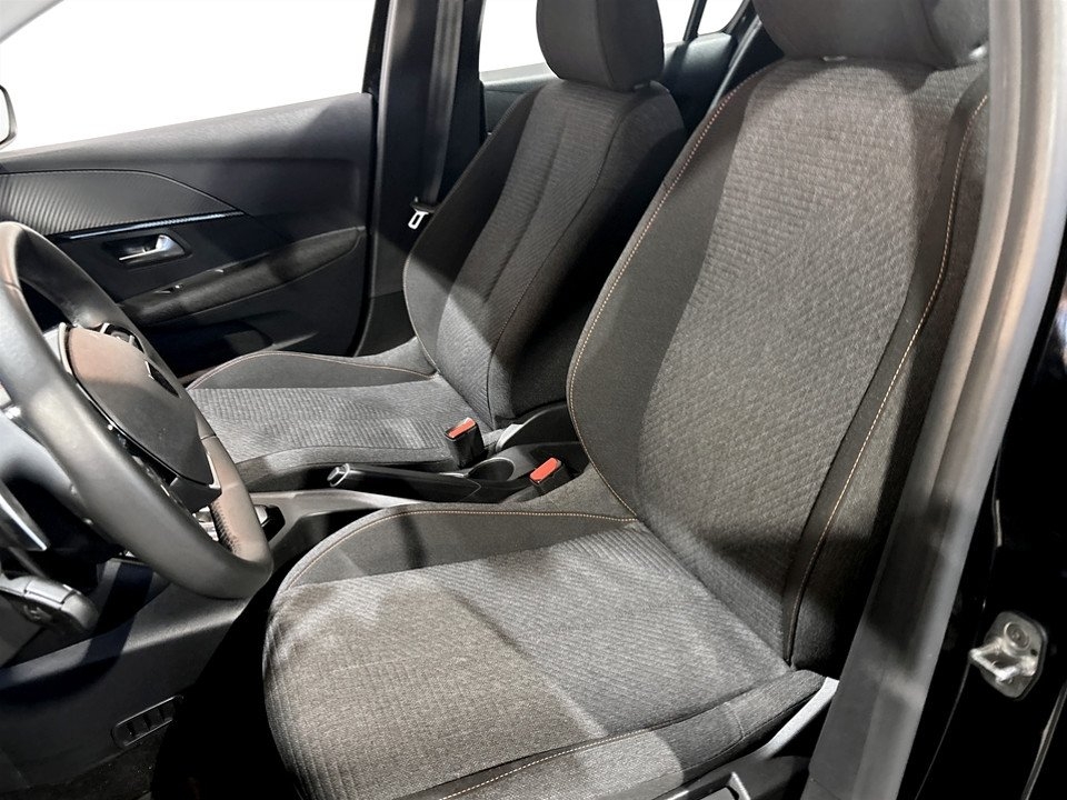 Peugeot 208 1.2 Hybrid 100 Style 2025, bild 4/10