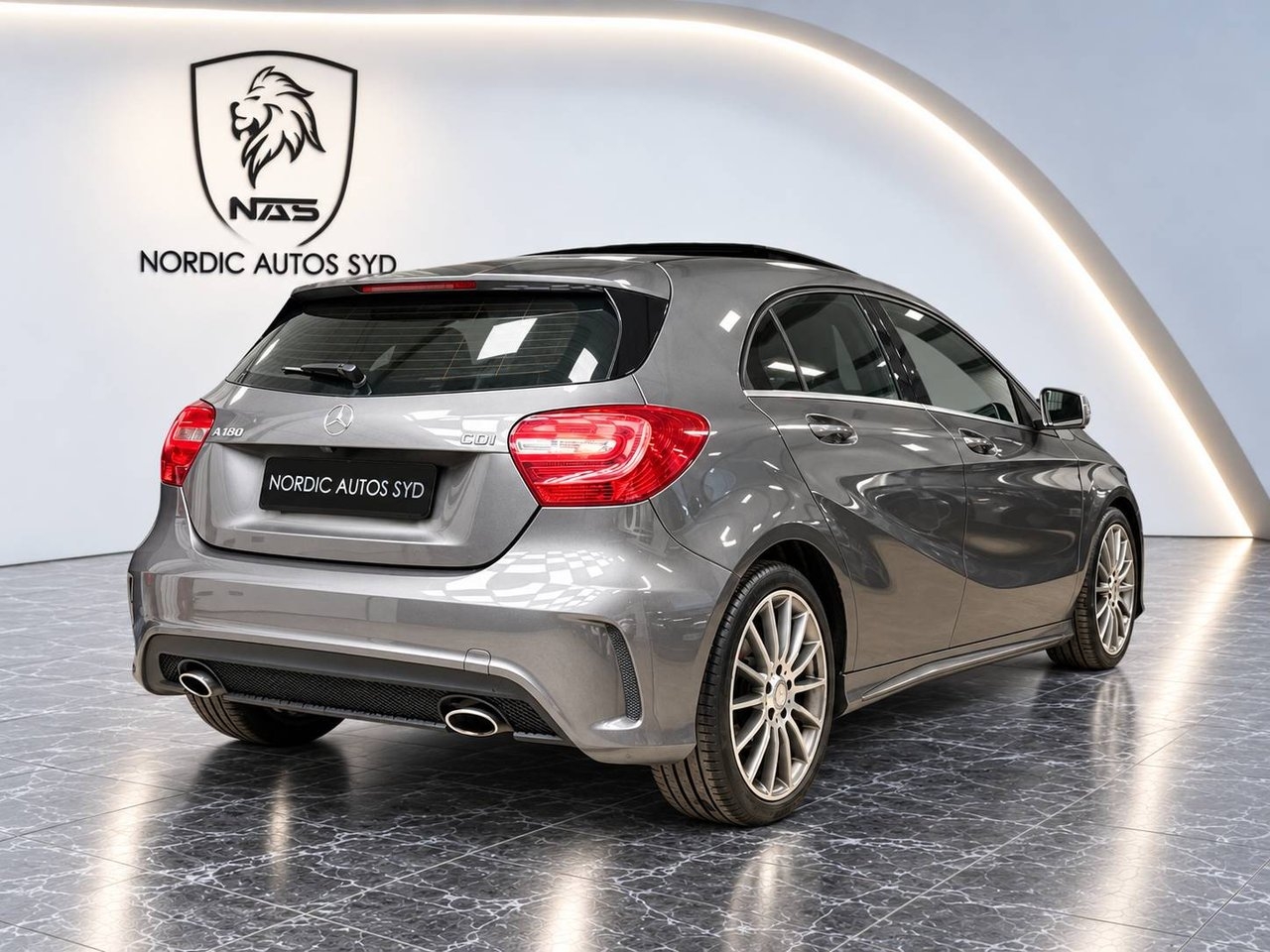 Mercedes-Benz A 180 CDI 2014, bild 6/10