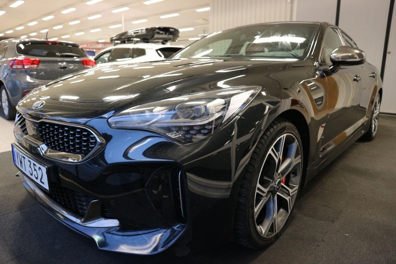 Kia Stinger 3.3 T-GDI V6 GT 2018, bild 4/10