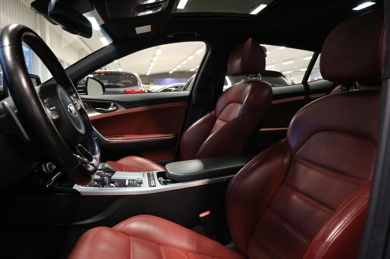 Kia Stinger 3.3 T-GDI V6 GT 2018, bild 5/10