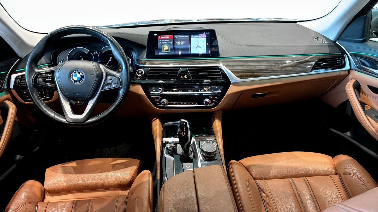 BMW 530i Luxury Line 2018, bild 4/9