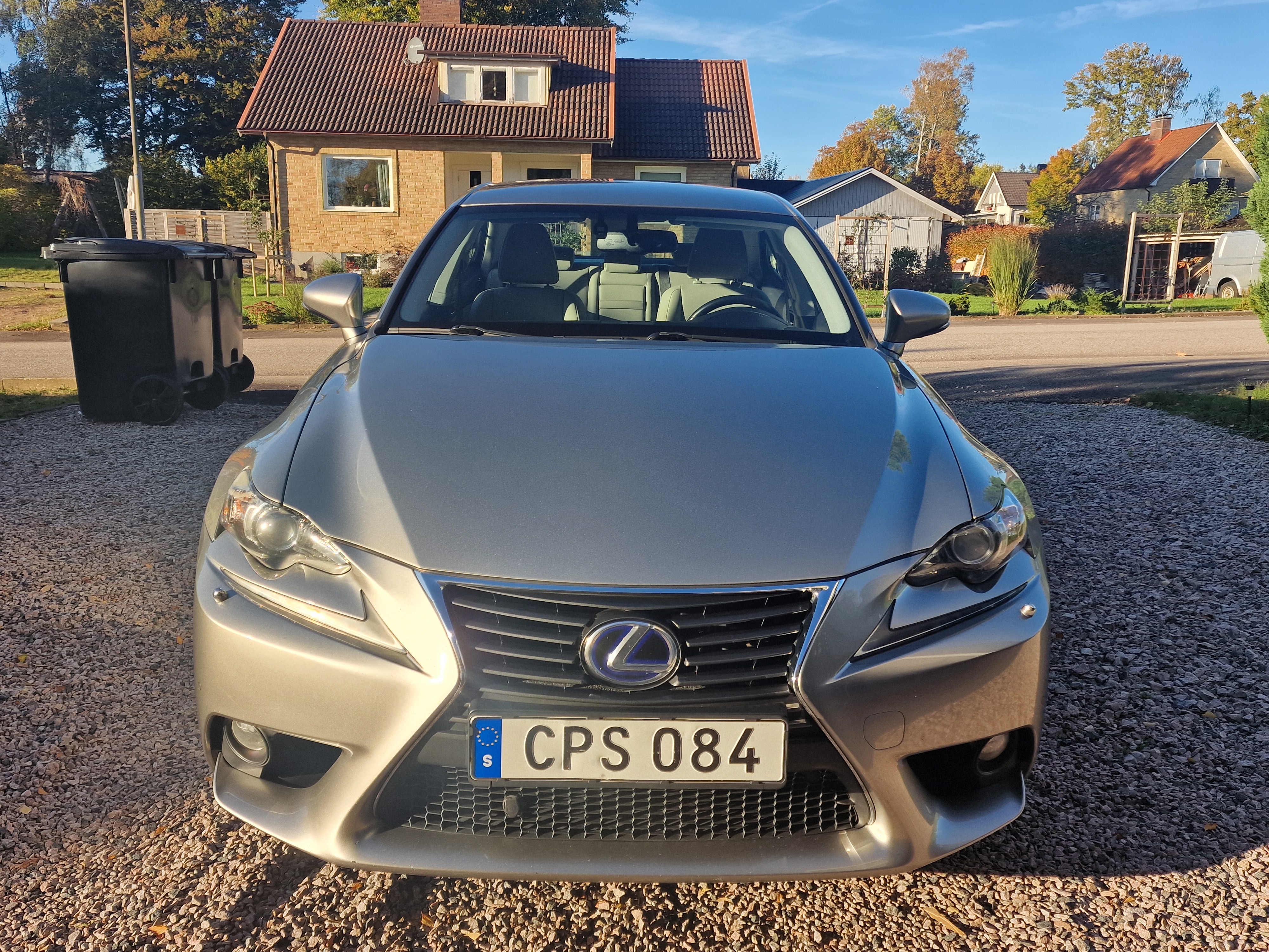 Lexus IS 300h 2014, bild 4/9
