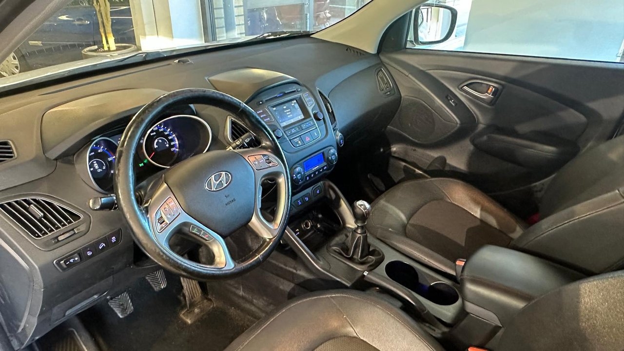 Hyundai ix35 2.0 CRDi Premium Business 2015, bild 4/8