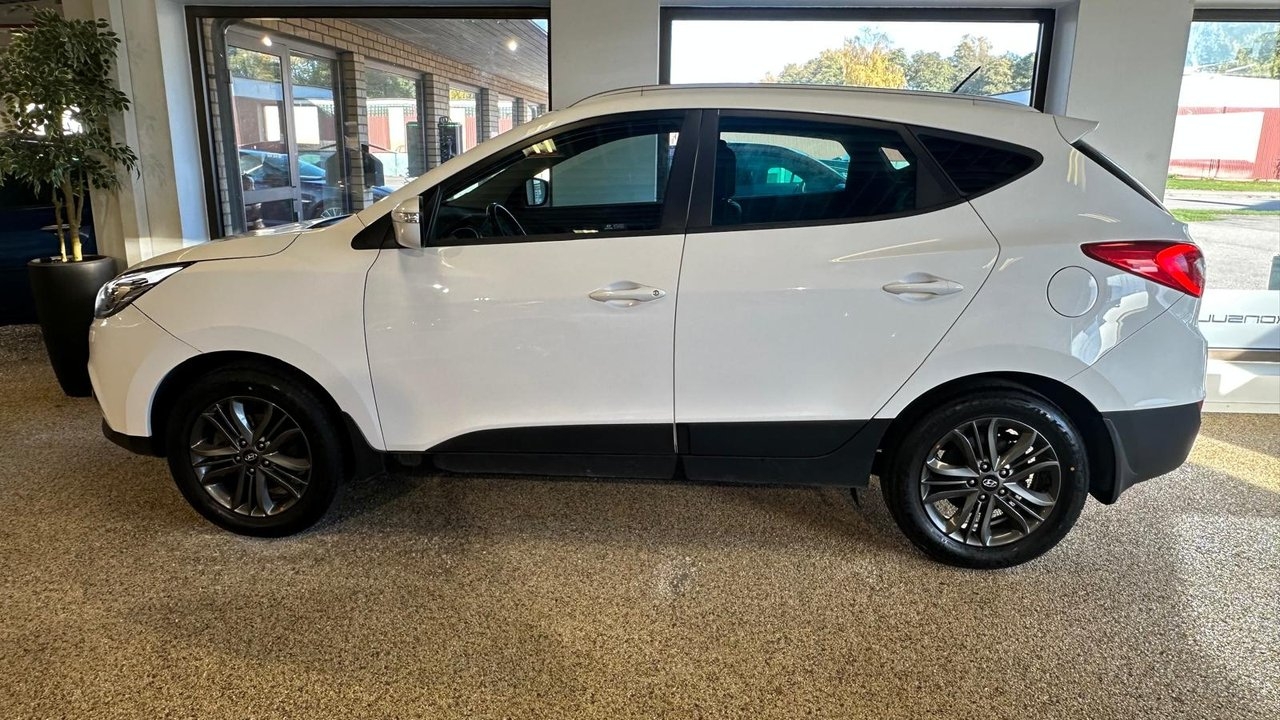 Hyundai ix35 2.0 CRDi Premium Business 2015, bild 3/8
