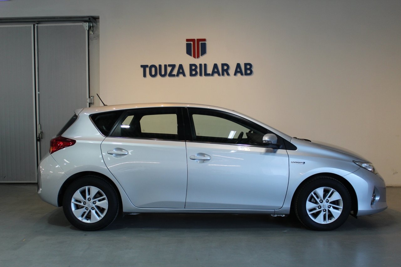 Toyota Auris 1.8 Hybrid Active 2014, bild 6/10