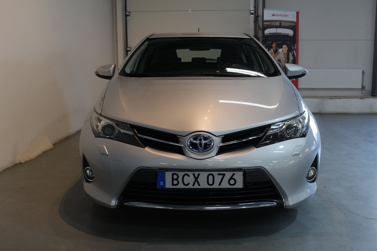 Toyota Auris 1.8 Hybrid Active 2014, bild 3/10