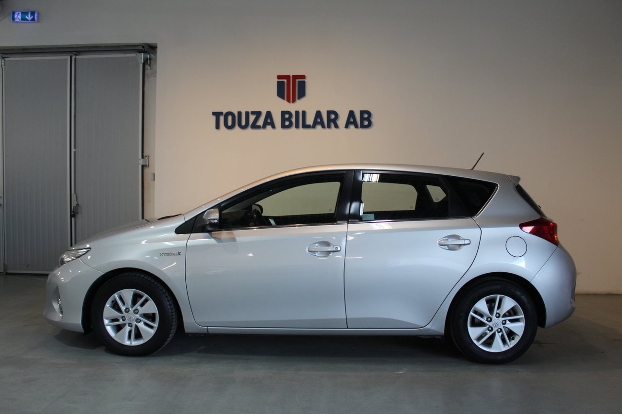 Toyota Auris 1.8 Hybrid Active 2014, bild 5/10