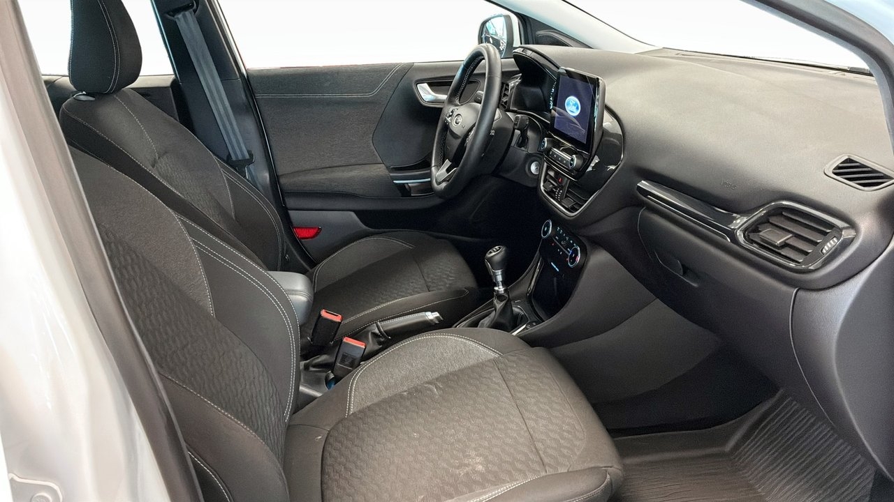 Ford Puma 1.0 EcoBoost Hybrid Titanium 2024, bild 3/10