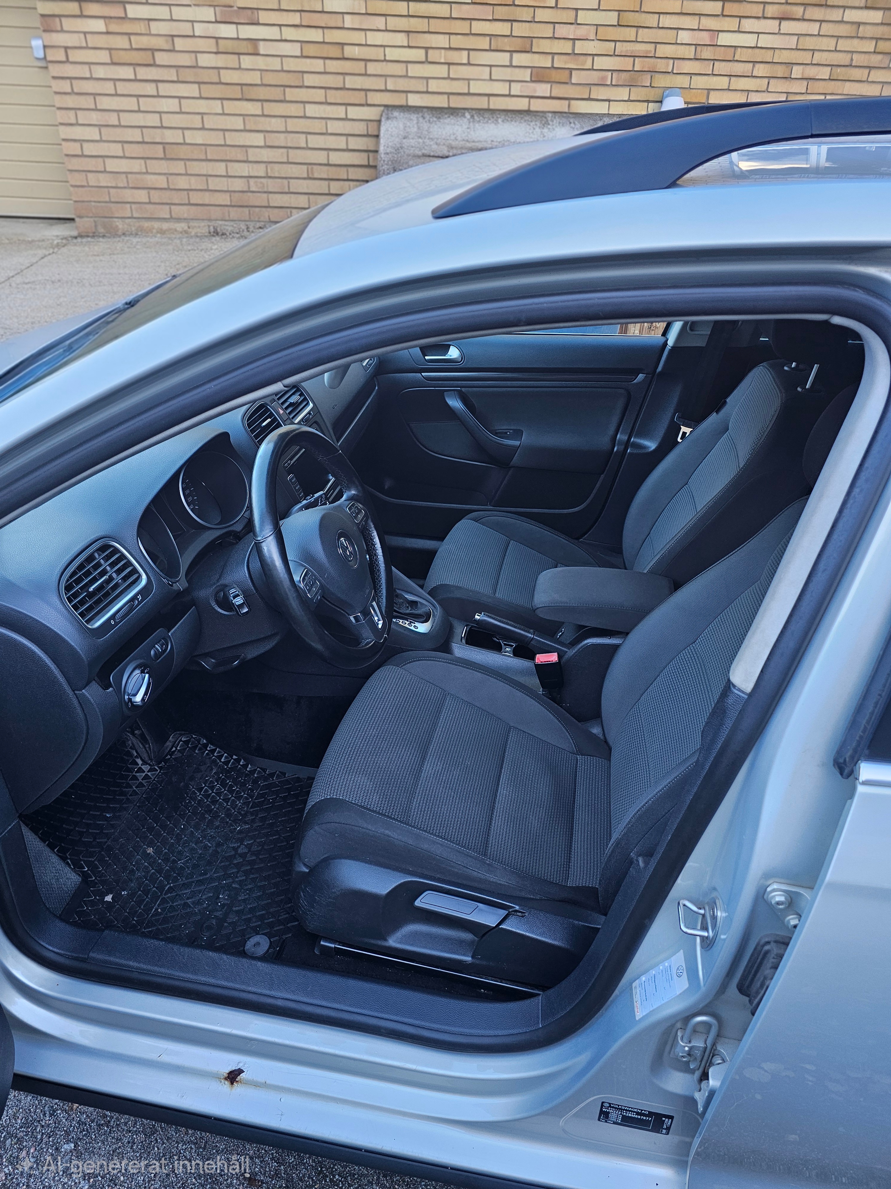 Volkswagen Golf 1.6 TDI 2011, bild 5/8