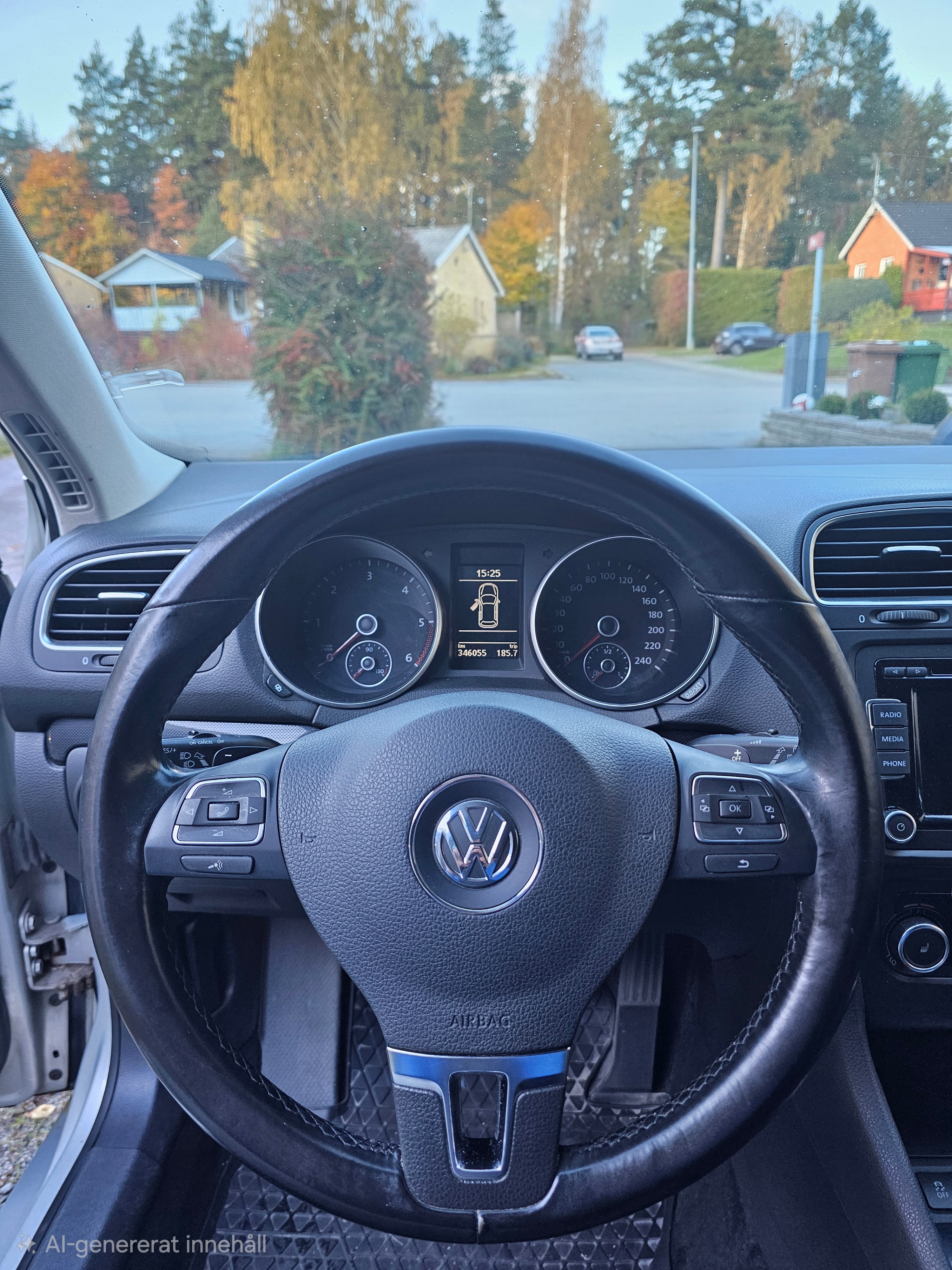 Volkswagen Golf 1.6 TDI 2011, bild 7/8