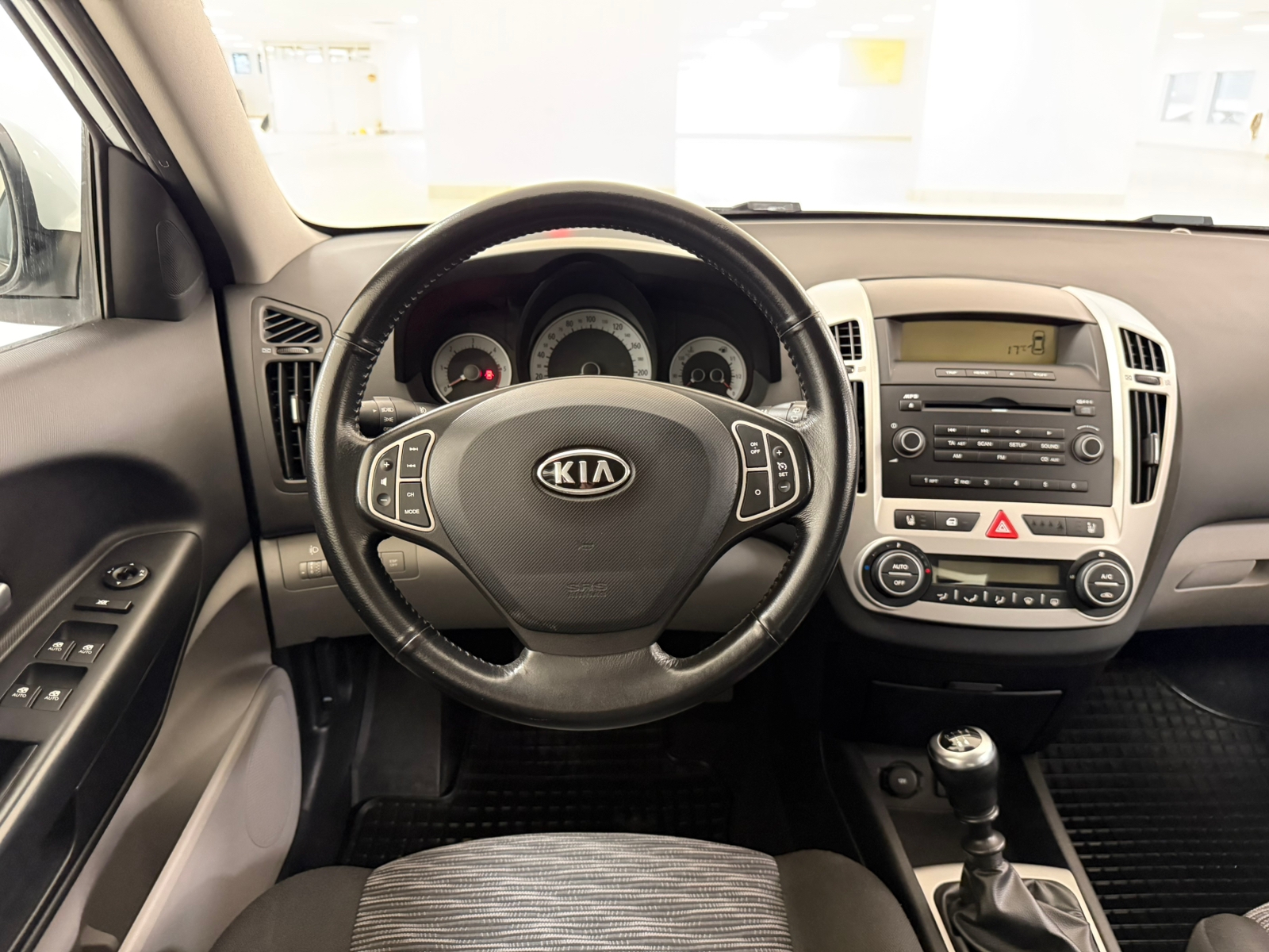 Kia Ceed 1.6 CRDi 115 2009, bild 8/8