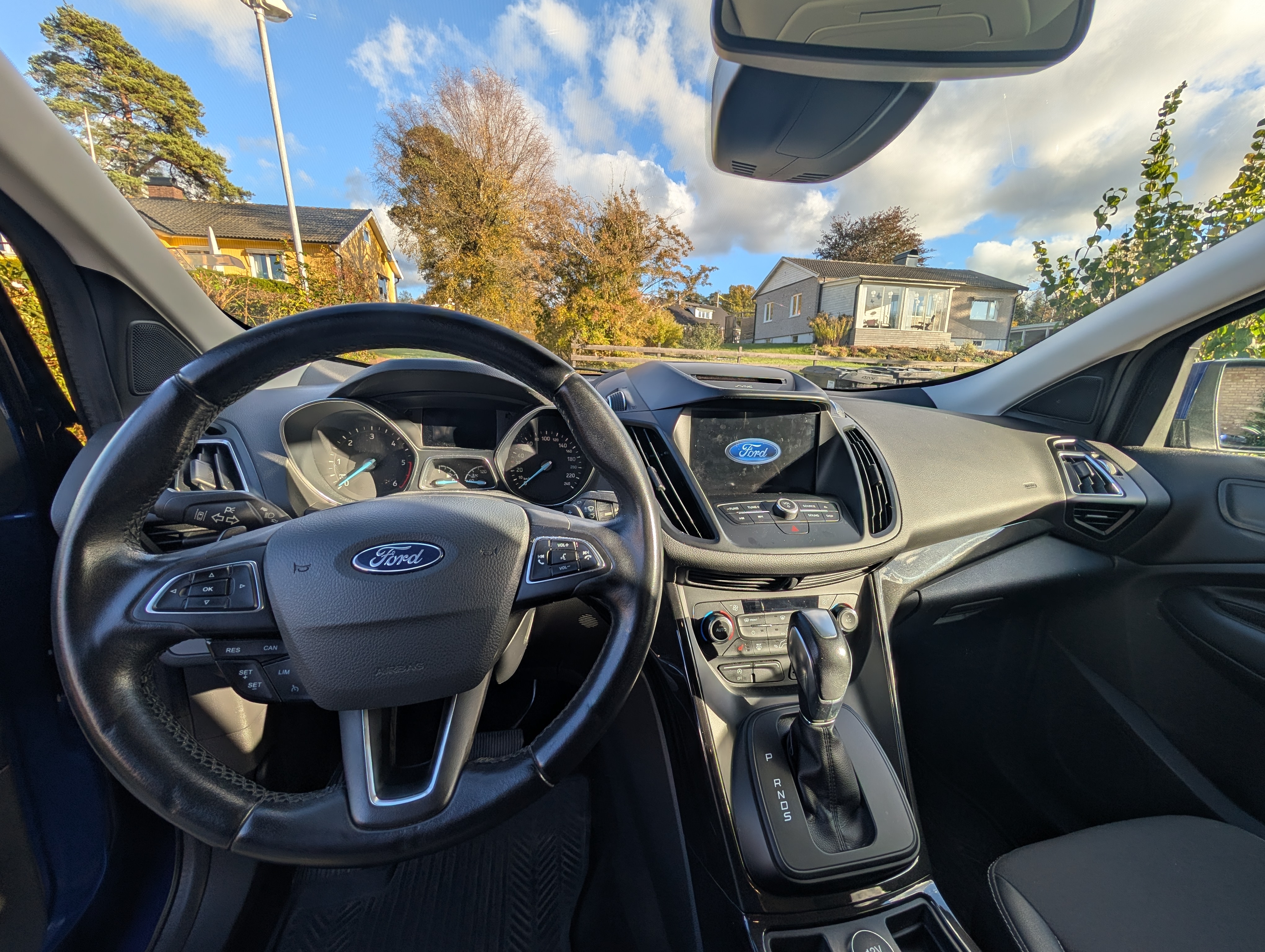 Ford Kuga 2.0 TDCi 2018, bild 8/8