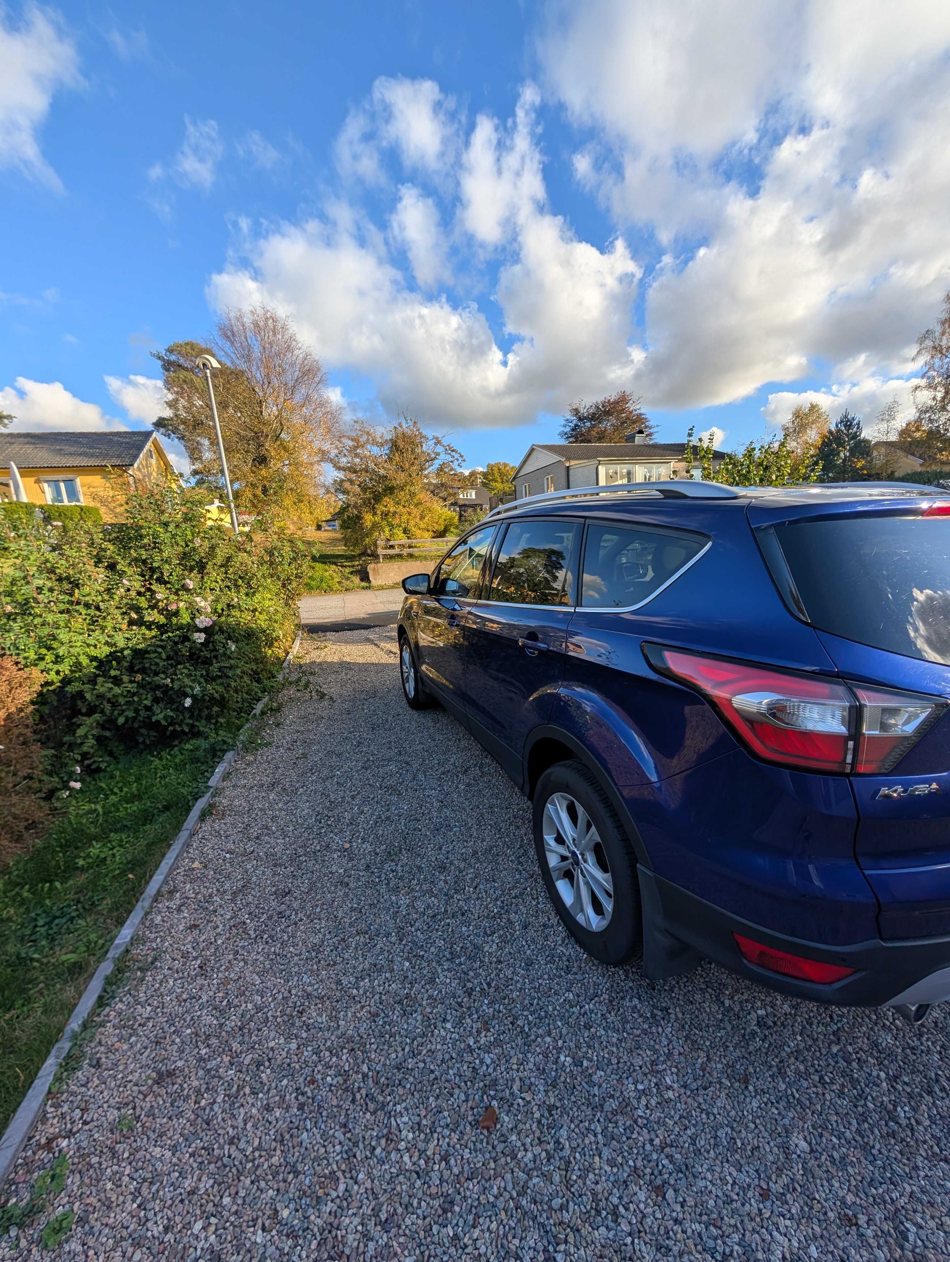 Ford Kuga 2.0 TDCi 2018, bild 3/8