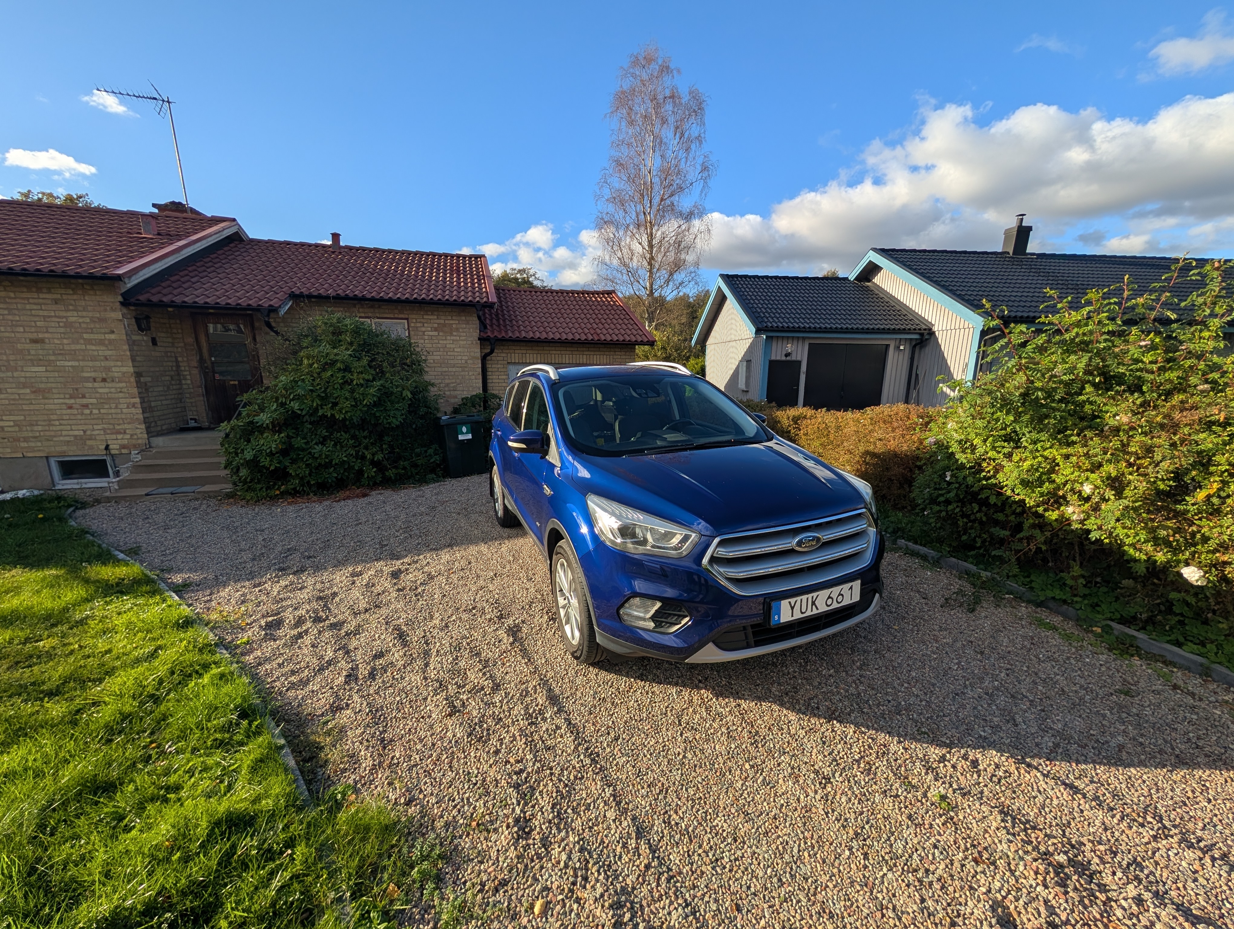 Ford Kuga 2.0 TDCi 2018, bild 7/8
