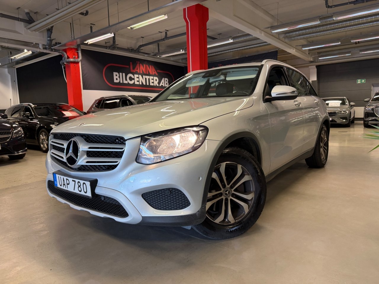Mercedes-Benz GLC 2017, bild 2/10
