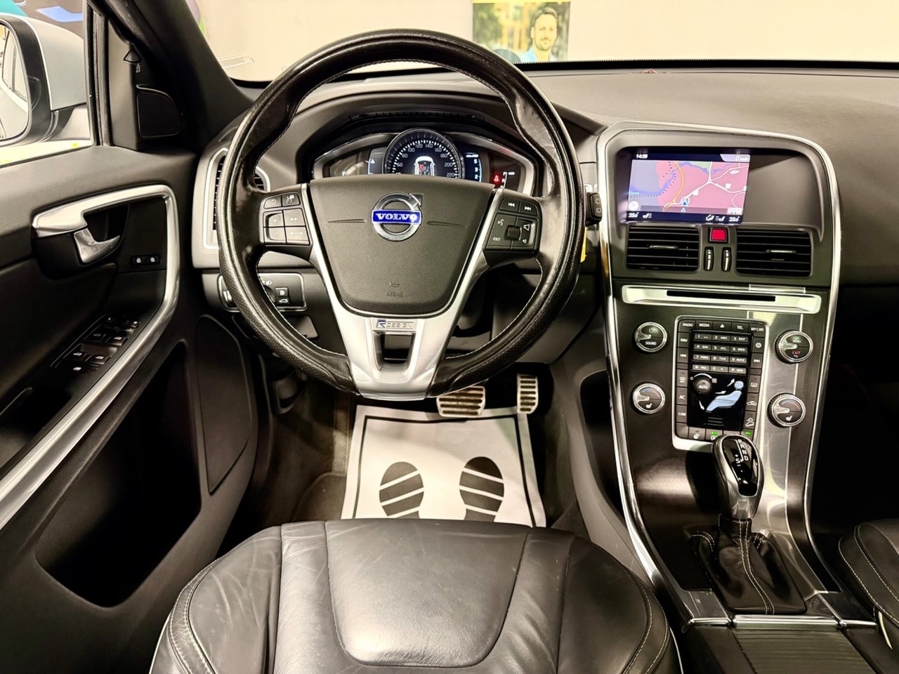 Volvo XC60 D4 R Design Classic 2017, bild 7/10