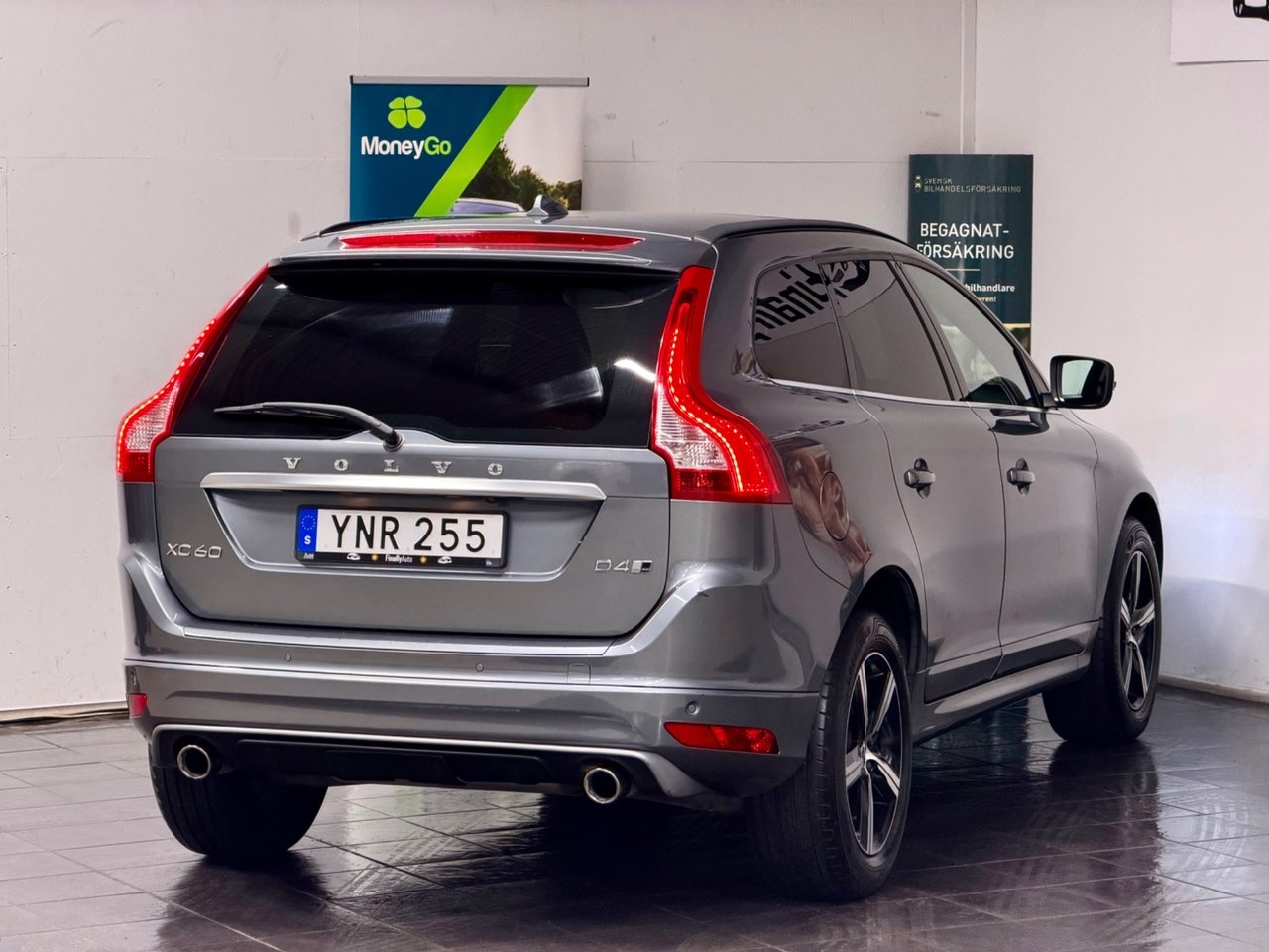 Volvo XC60 D4 R Design Classic 2017, bild 4/10