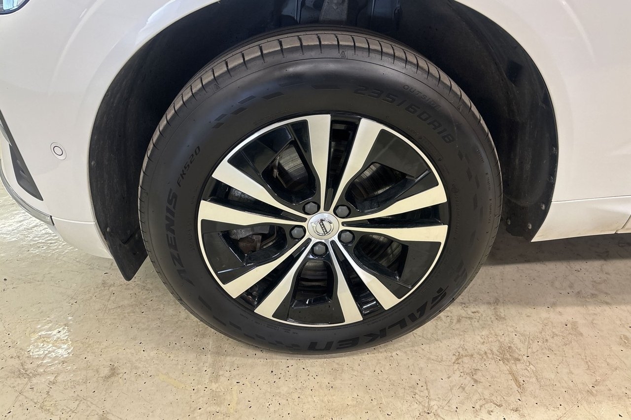 Volvo XC60 T6 Core Bright 2024, bild 4/10