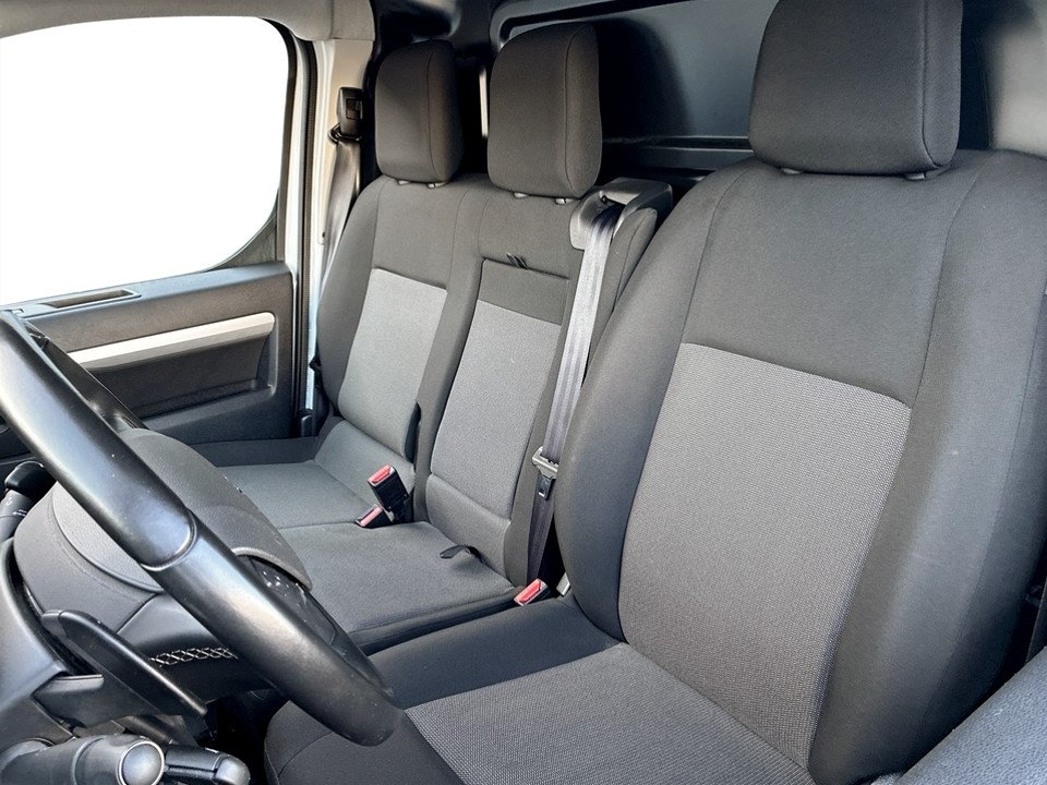 Peugeot Expert BlueHDi 145 S&S 2023, photo 7/10