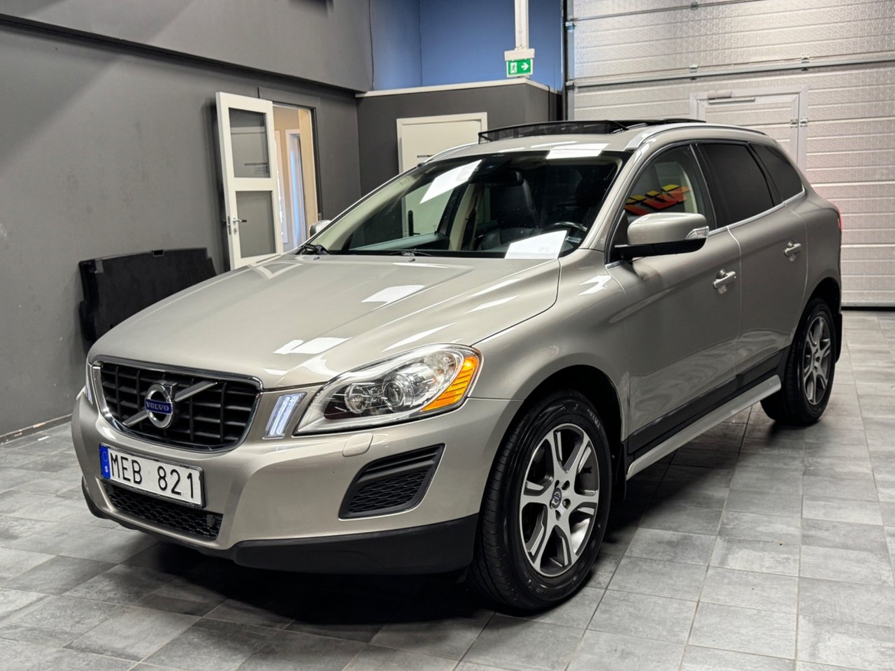 Volvo XC60 D3 Summum 2012, bild 4/8