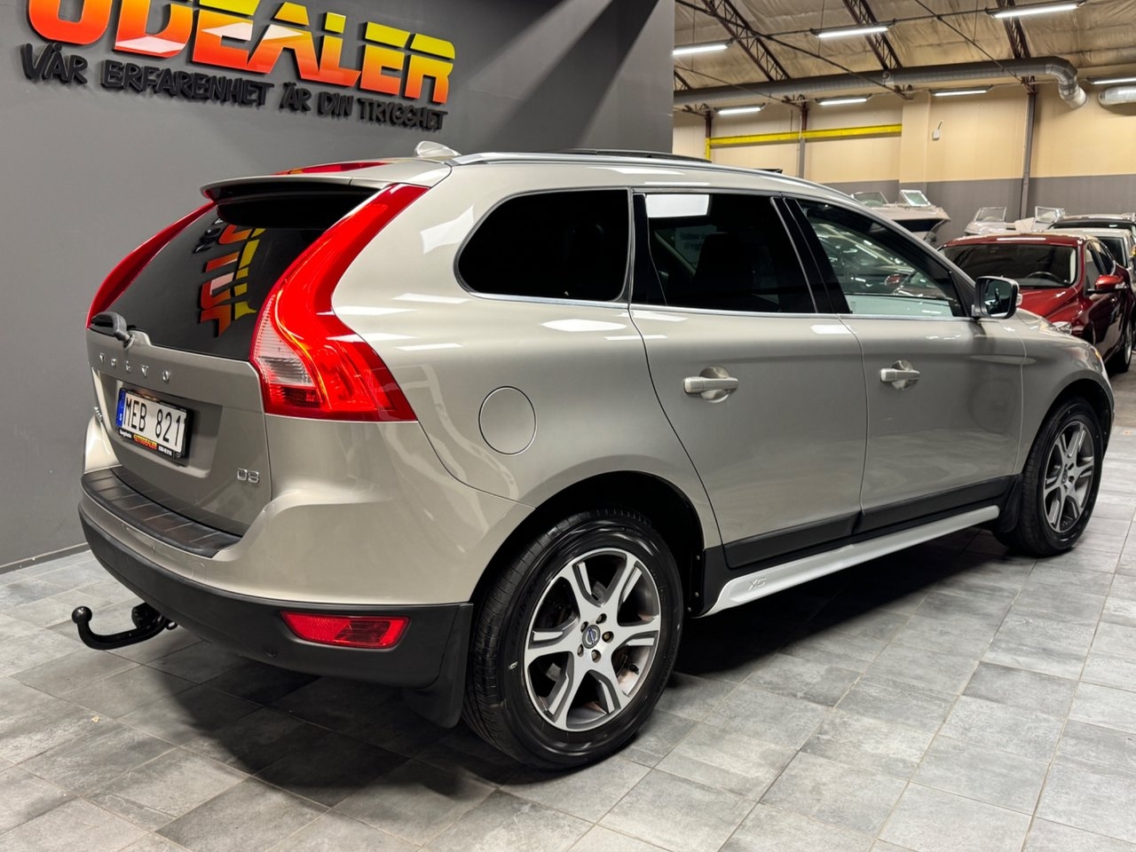 Volvo XC60 D3 Summum 2012, bild 2/8